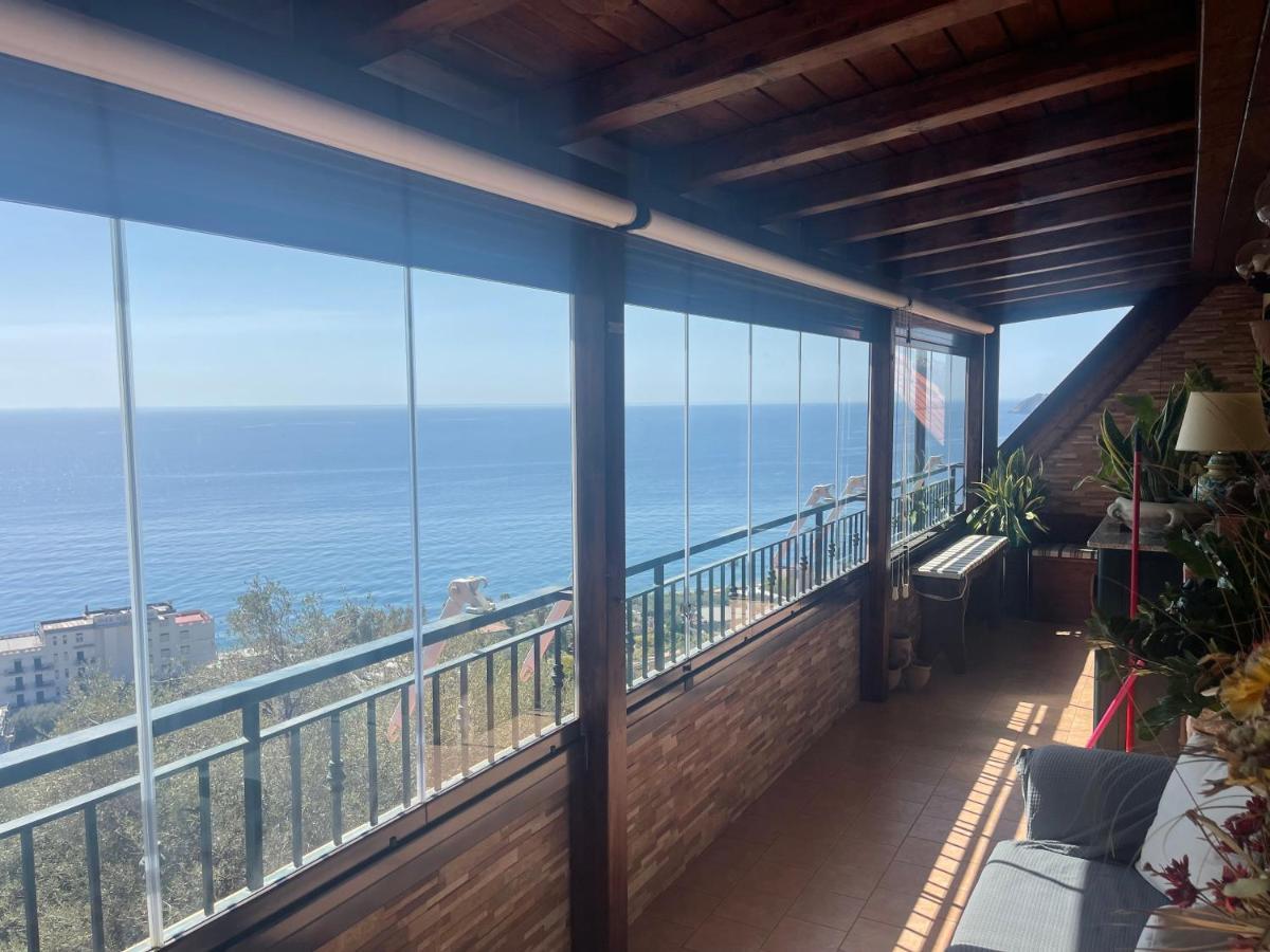 Ferienwohnung Casa Vacanze Cuzari Letojanni Exterior foto