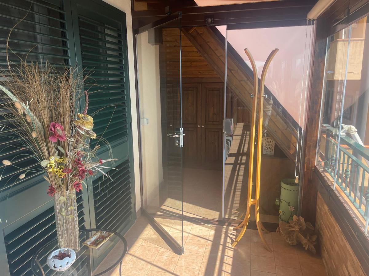 Ferienwohnung Casa Vacanze Cuzari Letojanni Exterior foto