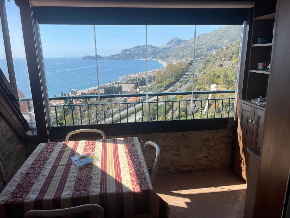 Ferienwohnung Casa Vacanze Cuzari Letojanni Exterior foto